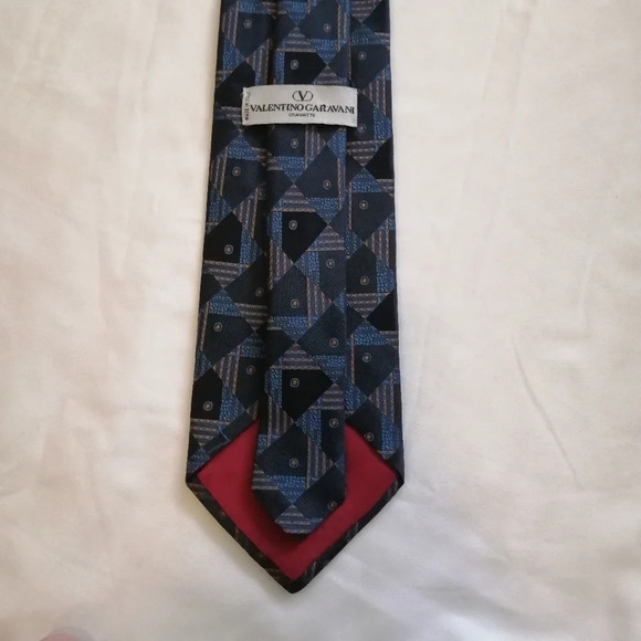 Valentino Garavani "V" Italian 100% Silk Tie with Blue and Orange Textured Print - Picture 9 of 14
